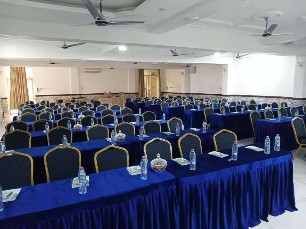 Dellagio Hotel Wa Luaran gambar